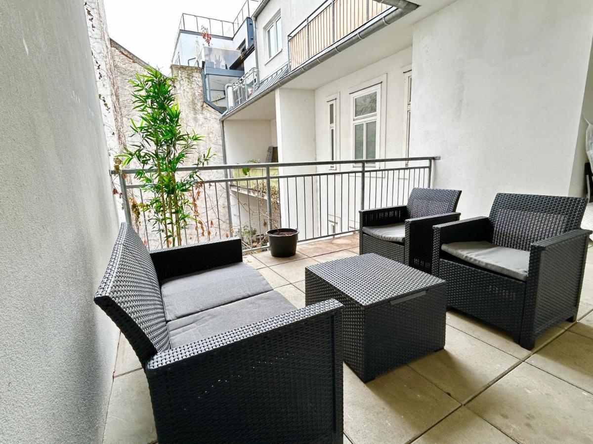 Appartement 100m2 Flat With Balcony Near Mariahilferstrasse - Free Parking *