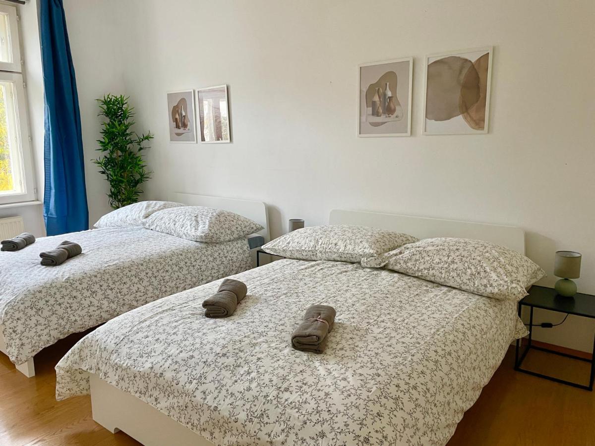 Appartement 100m2 Flat With Balcony Near Mariahilferstrasse - Free Parking Wenen